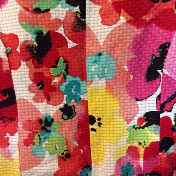 Erin London Red and Pink Floral Blazer with 3/4 Sleeves - Picture 7 of 7